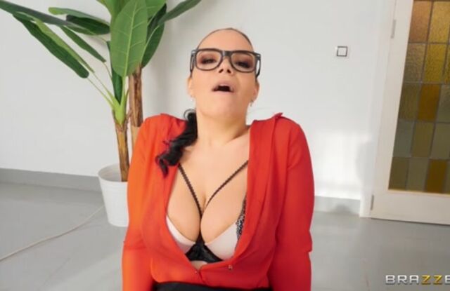 Sofia Uncages Jordi's Chastity Cock