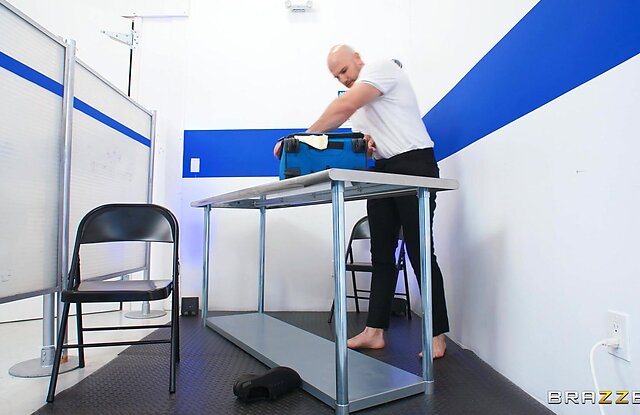 She Sucks at her Job - and Fucks at it too