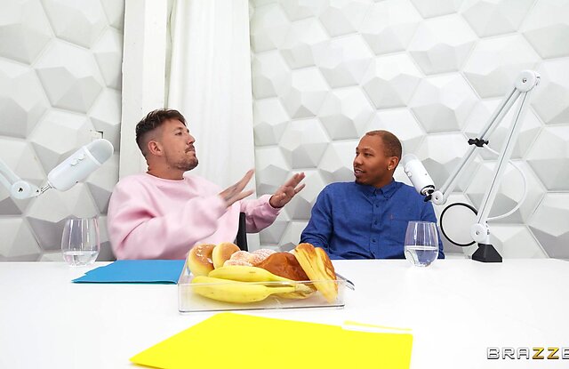 Slutty Podcaster Puffs Cummy Cheeks