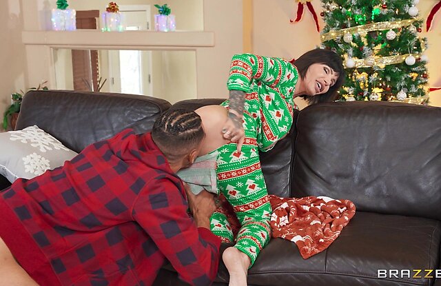 A Christmas Switcheroo Part 2